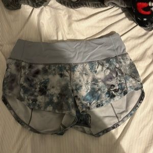 Lululemon 2.5 speed up shorts